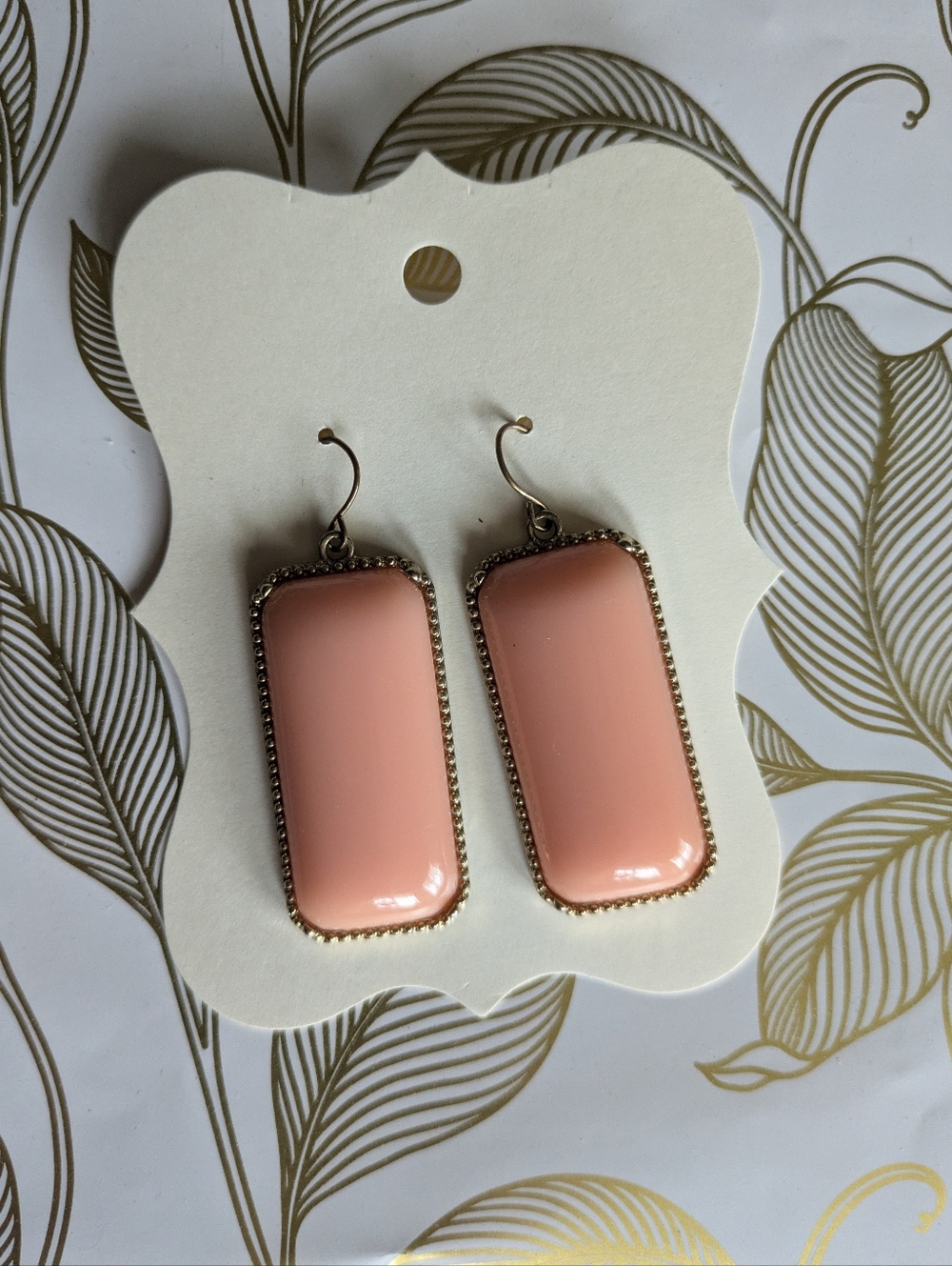 Pink - Picture 4 of 5